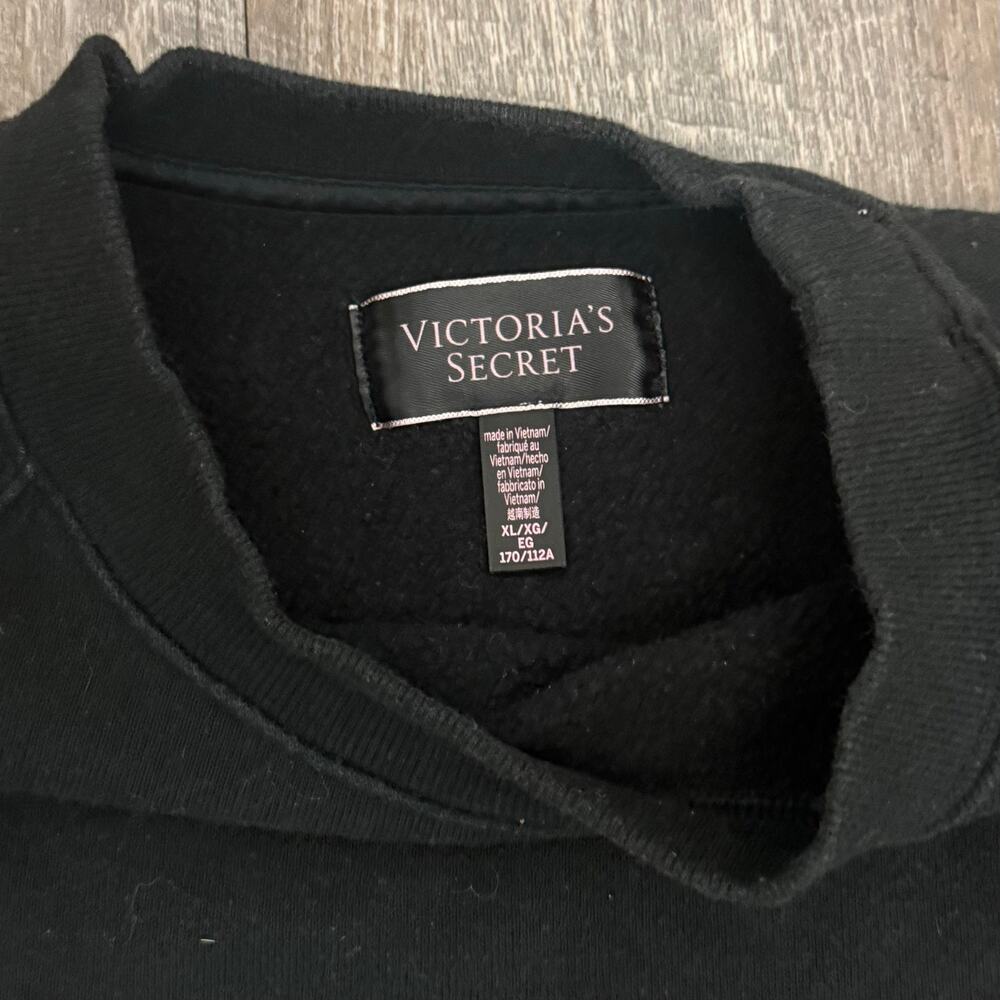 Victoria's Secret Women's XL Black Crewneck Sweatshirt - Picture 2 of 3